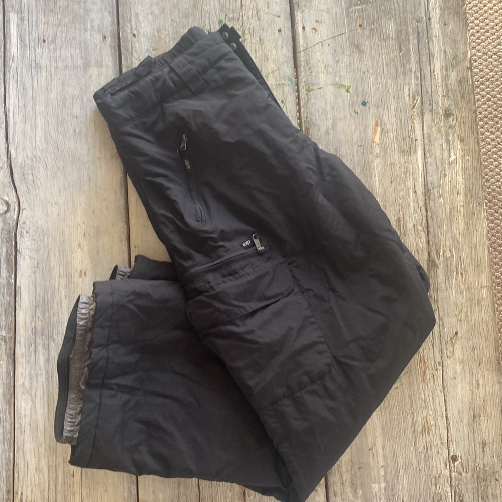 Women’s black snow ski snowboarding pants. Size XL. 🏂🎿⛄️❄️